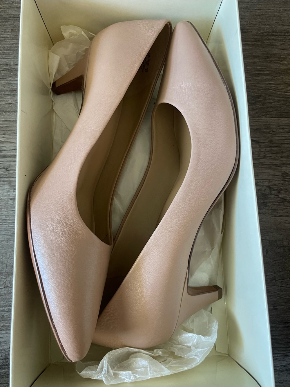 Naturalizer Nude Blush Leather Comfort Pumps Size 9M Low Block Heel